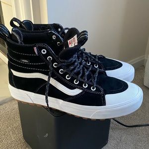 Men’s Hightop Suede Vans